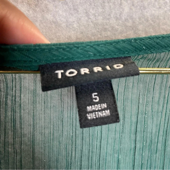 Torrid Bundle Chiffon Metallic Weave Semi- Sheer Blouse Tops 5X - Picture 7 of 14